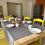 Du Puits Olivier 10 Personne Chaleureux 3 Etoiles *