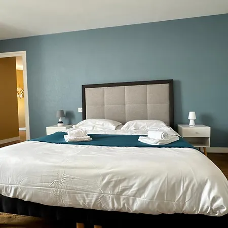 Du Puits Olivier 10 Personne Chaleureux 3 Etoiles *