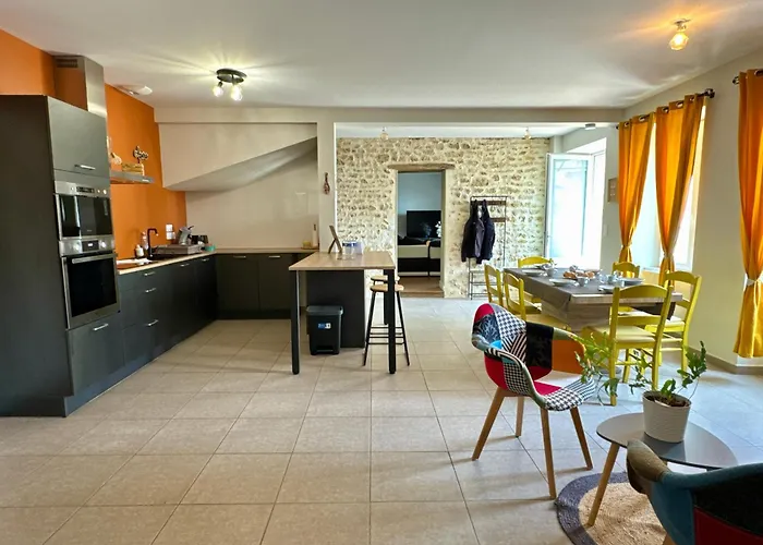 Du Puits Olivier 10 Personne Chaleureux 3 étoiles Сasa de vacaciones